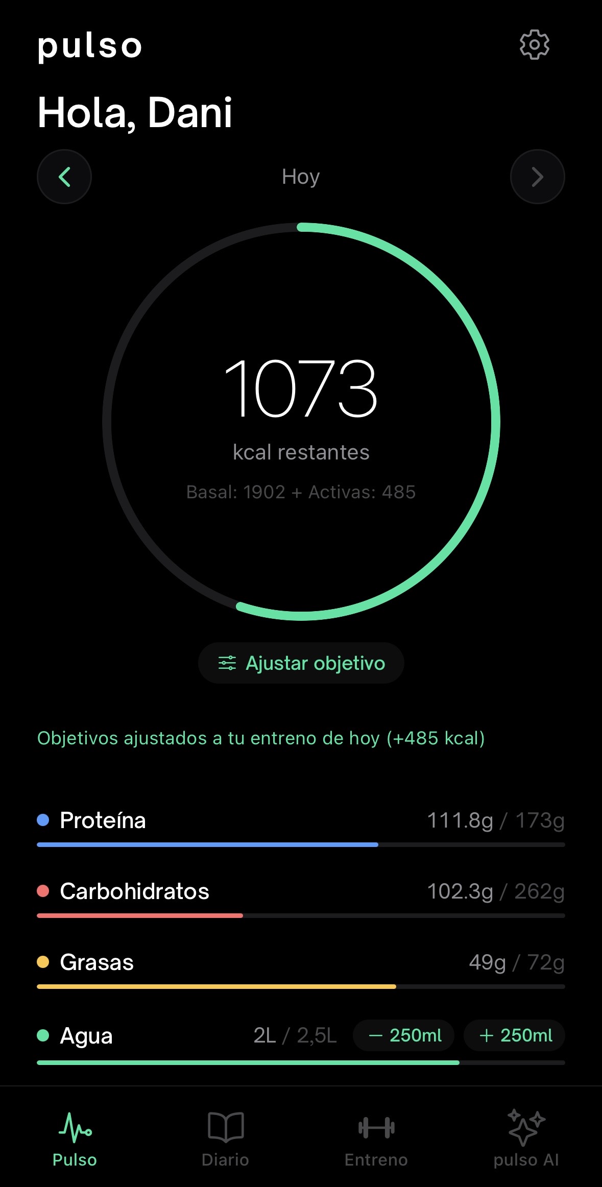 Pantalla principal de Pulso AI: anillo de calorías y macros del día